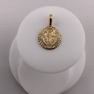 Medalla de San Benito 18K